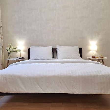Однокімна Квартира Біля Каштанової Алеї У Центрі Полтави Мережа Alexapartments Документи Для Відряджень Безконтатне Заселення 24-7 Πολτάβα Εξωτερικό φωτογραφία