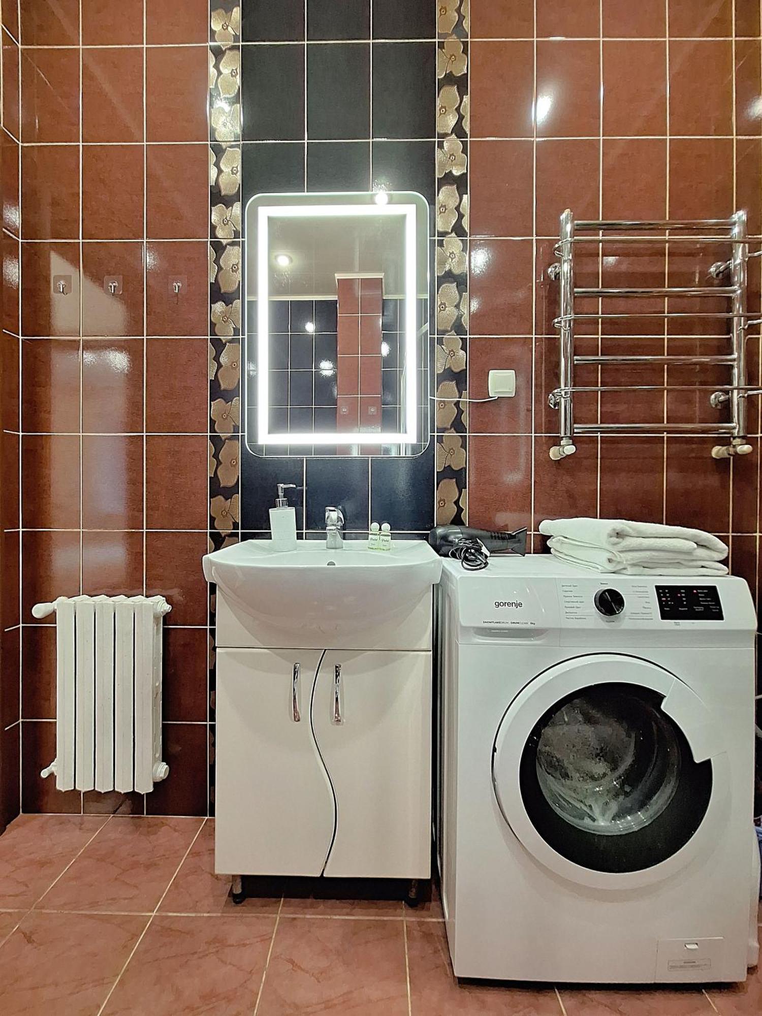 Однокімна Квартира Біля Каштанової Алеї У Центрі Полтави Мережа Alexapartments Документи Для Відряджень Безконтатне Заселення 24-7 Πολτάβα Εξωτερικό φωτογραφία